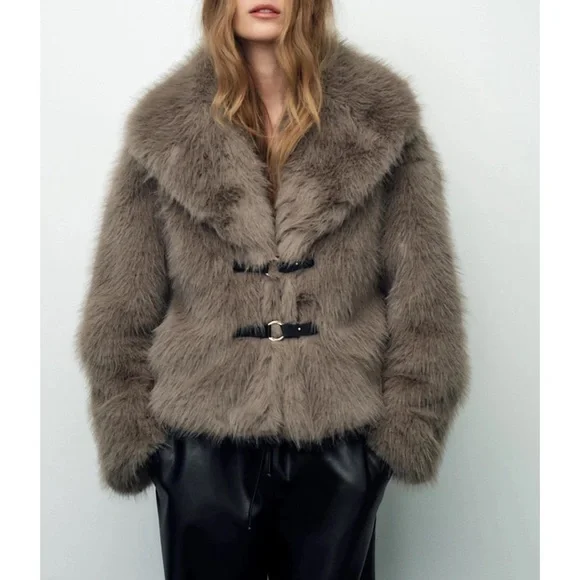 Zara faux fur buckle closure short coat grey brown - Picture 4 of 16